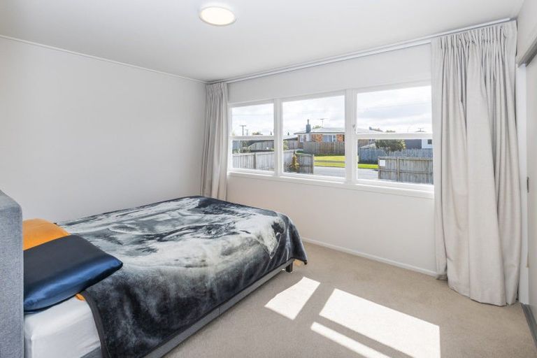 Photo of property in 2 Mears Road, St Andrews, Hamilton, 3200