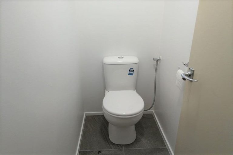 Photo of property in 104 Salamanca Road, Sunnynook, Auckland, 0620