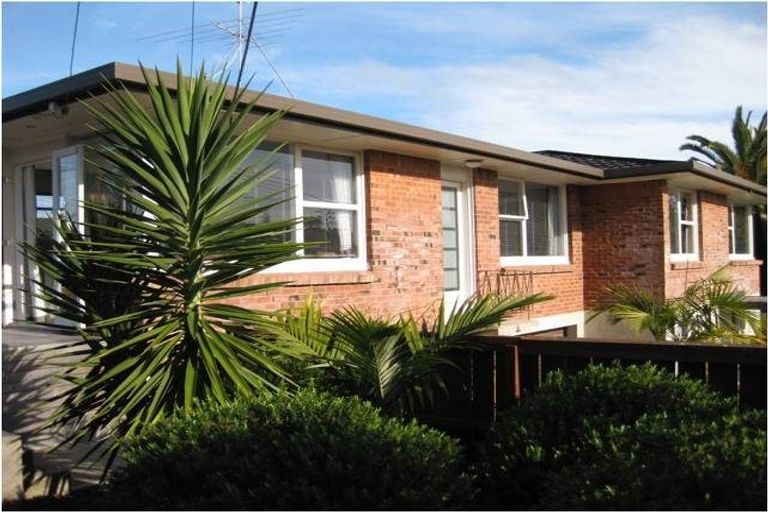 Photo of property in 2/48 Gordon Avenue, Milford, Auckland, 0620