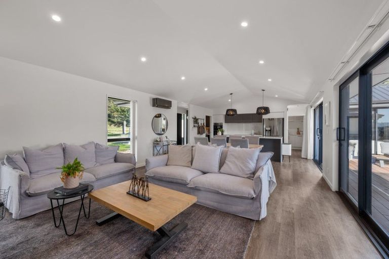 Photo of property in 238 Taylor Pass Road, Witherlea, Blenheim, 7201