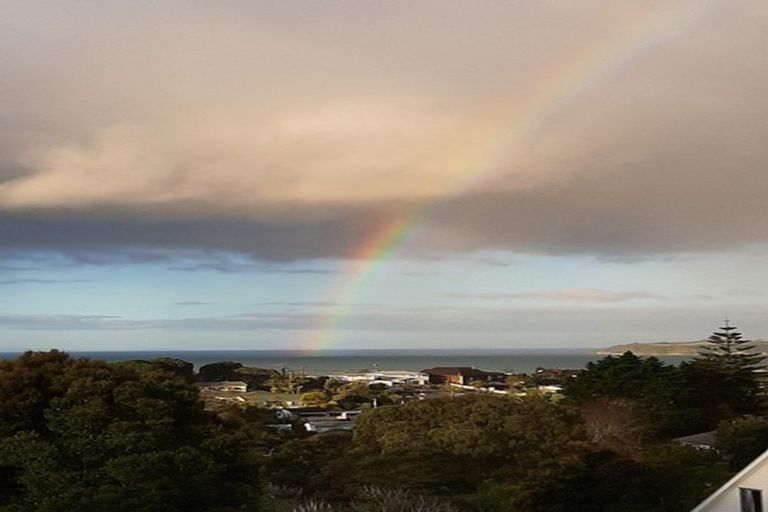 Photo of property in 21 Gledstane Road, Stanmore Bay, Whangaparaoa, 0932