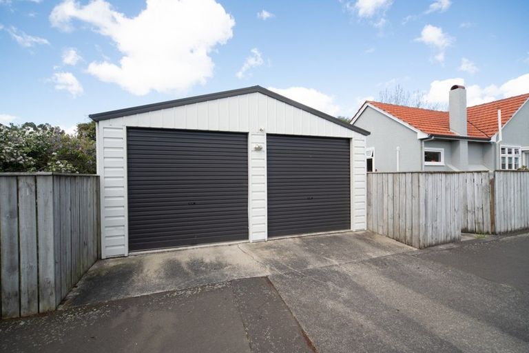 Photo of property in 547 Featherston Street, Roslyn, Palmerston North, 4414