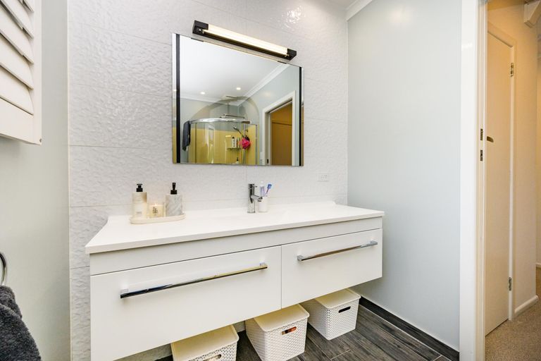 Photo of property in 5 Charles Street, Feilding, 4702