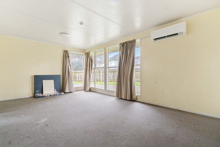 Photo of property in 10 Leonard Place, Otara, Auckland, 2023