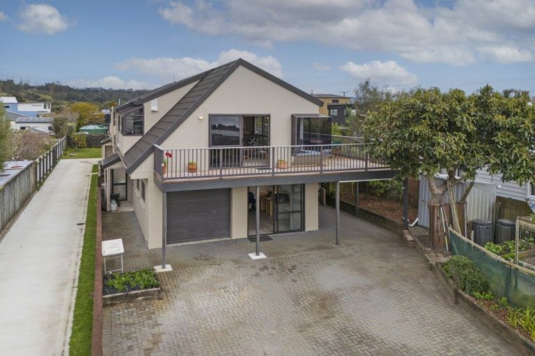 Photo of property in 3a Oyster Drive, Cooks Beach, Whitianga, 3591