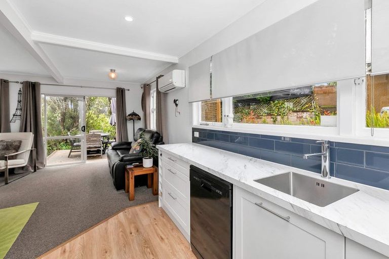 Photo of property in 11 Sunnyside Street, Onerahi, Whangarei, 0110