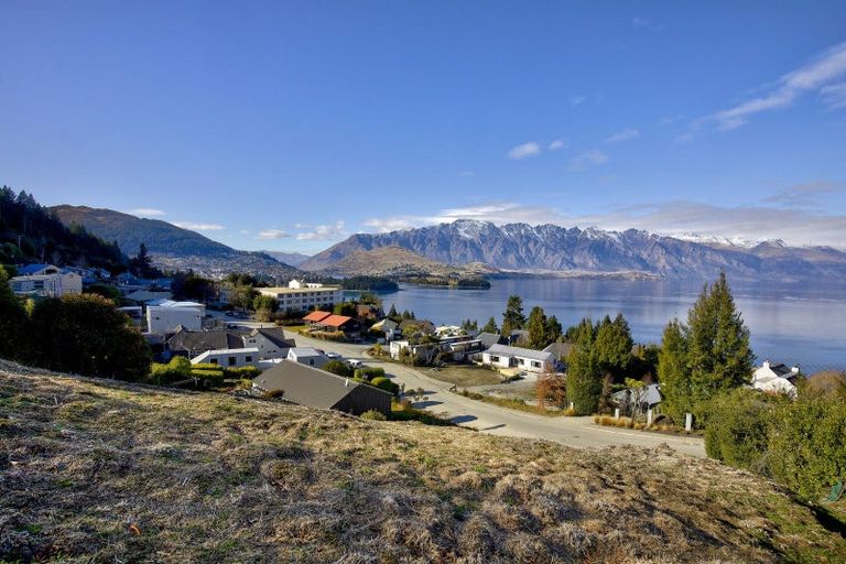 Photo of property in 6 Aspen Grove, Fernhill, Queenstown, 9300