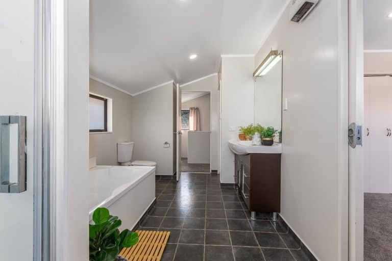 Photo of property in 2 Te Pene Avenue, Titahi Bay, Porirua, 5022