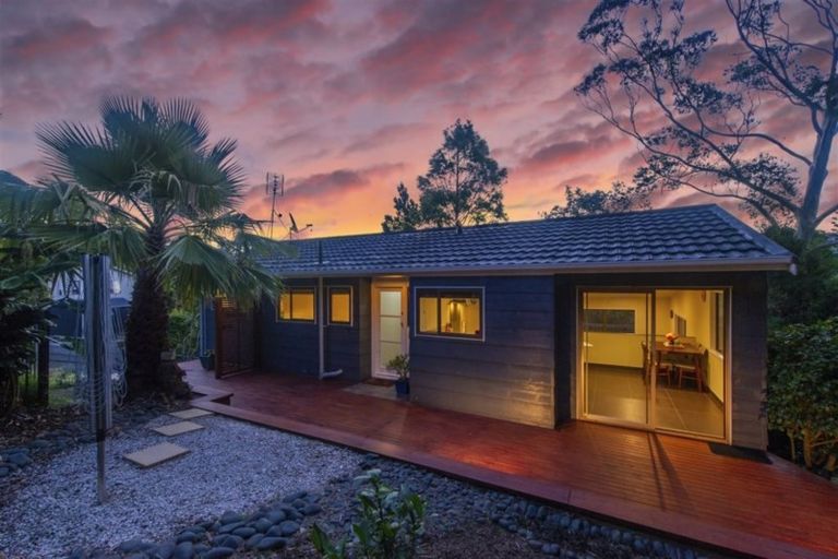 Photo of property in 67 Robbies Road, Shelly Park, Auckland, 2014