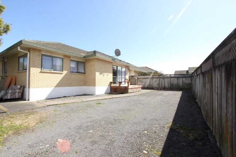 Photo of property in 3 Benton Place, Manurewa, Auckland, 2102