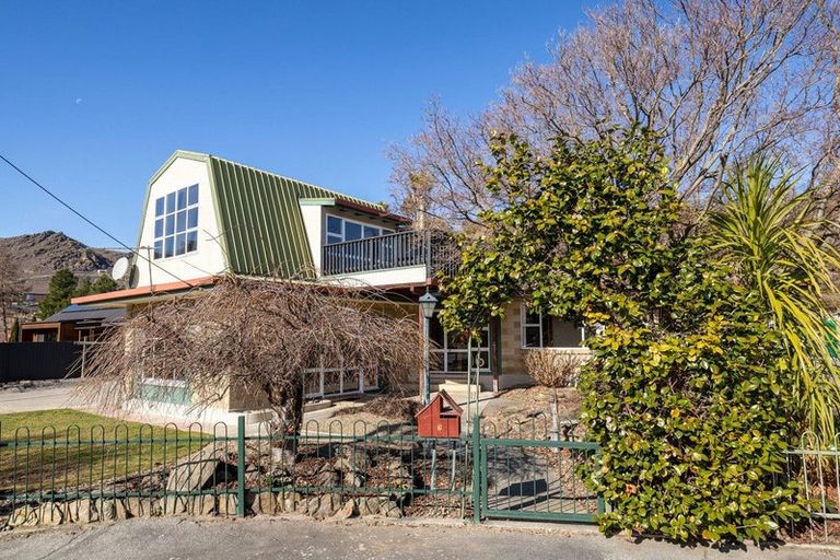 Photo of property in 6 Coulson Place, Alexandra, 9320
