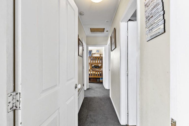 Photo of property in 12 Collins Crescent, Feilding, 4702