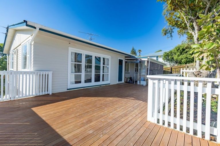 Photo of property in 23 Awatea Street, Ranui, Porirua, 5024