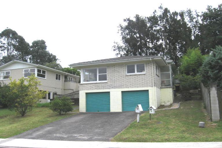 Photo of property in 2/6 Jonathan Place, Sunnynook, Auckland, 0620