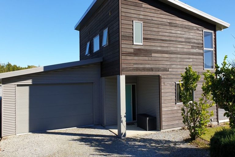 Photo of property in 36 Nyhane Drive, Ligar Bay, Takaka, 7183