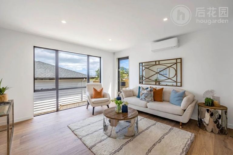 Photo of property in 30 Colliston Rise, Pinehill, Auckland, 0632