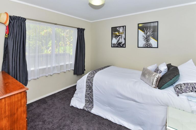 Photo of property in 148 Carnoustie Drive, Wattle Downs, Auckland, 2103