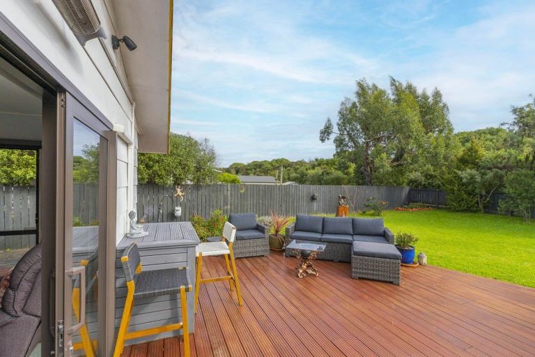Photo of property in 19 Spackman Crescent, Paraparaumu, 5032