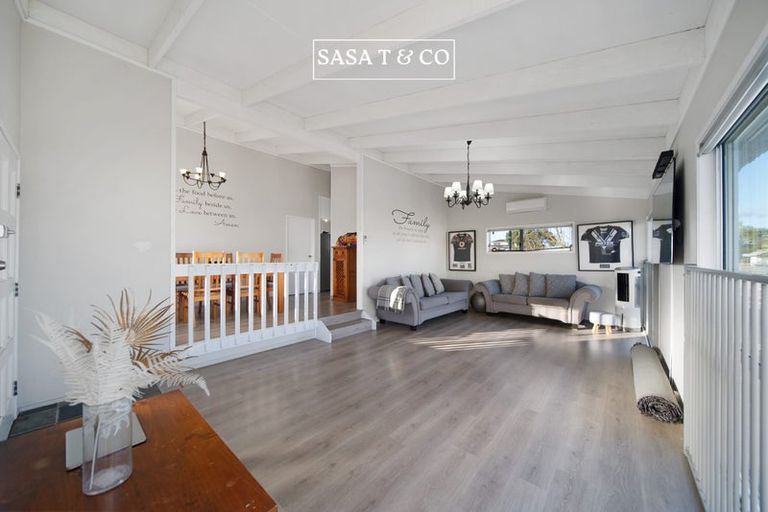 Photo of property in 185 Mahia Road, Wattle Downs, Auckland, 2103