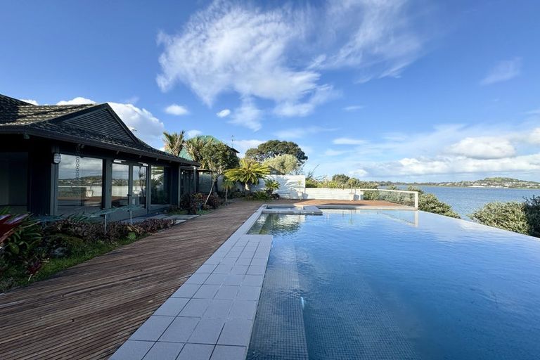 Photo of property in 10 Marine Terrace, Bayswater, Auckland, 0622