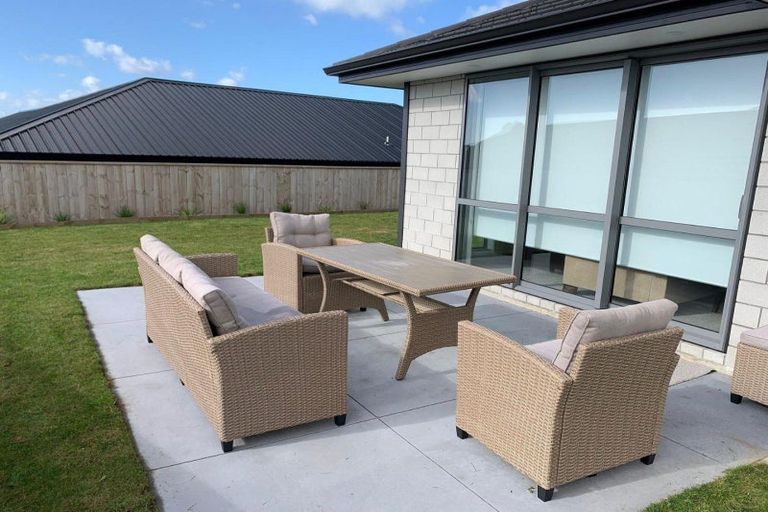 Photo of property in 7 Rua Place, Bell Block, New Plymouth, 4312