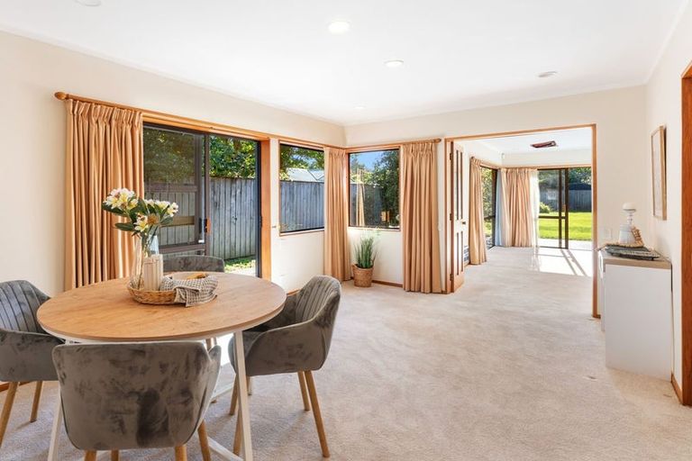 Photo of property in 37 Ngaio Road, Waikanae, 5036