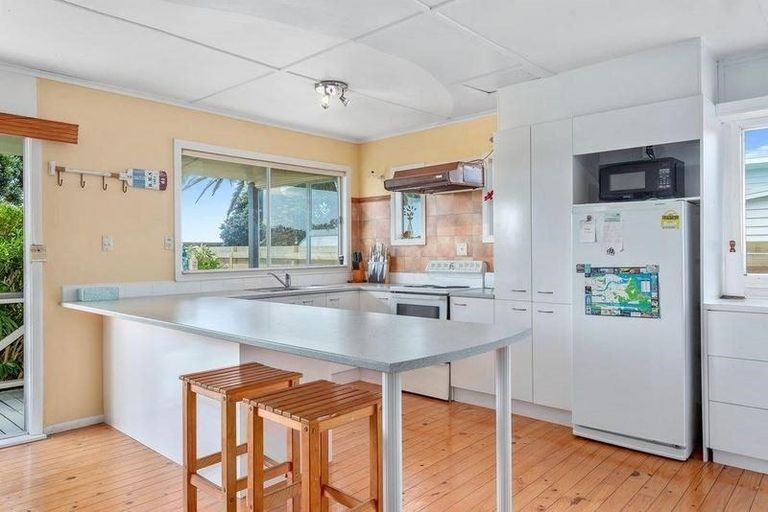 Photo of property in 290 Ocean Road, Ohope, 3121