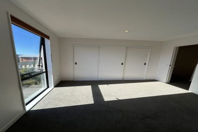 Photo of property in 17/6 Oswald Crescent, Paparangi, Wellington, 6037