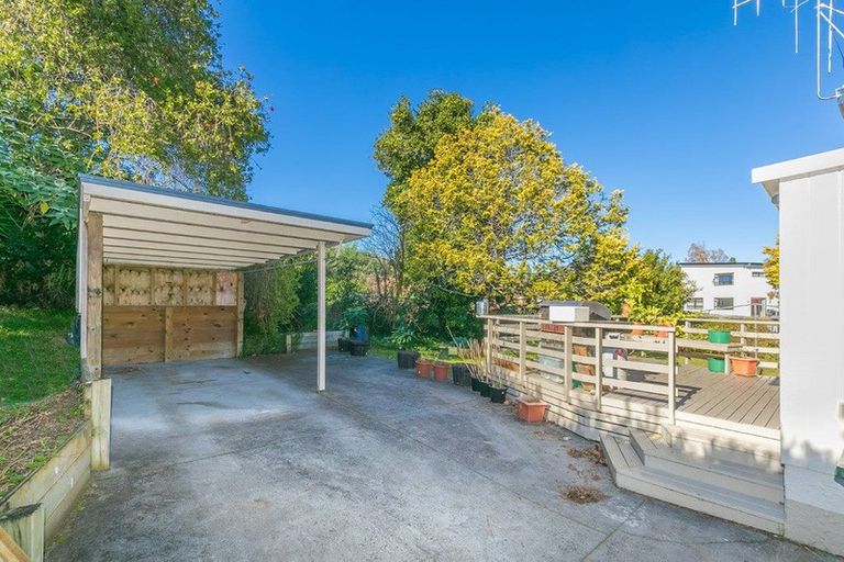 Photo of property in 12a Helena Road, Hillcrest, Hamilton, 3216