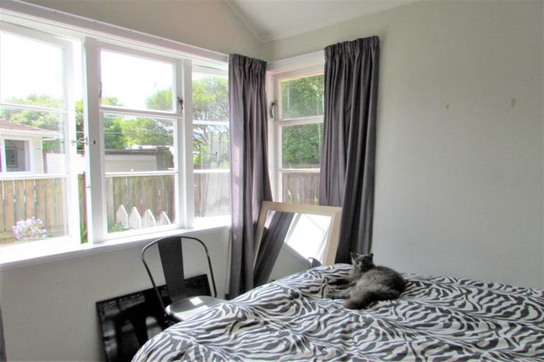 Photo of property in 60 Oxford Terrace, Epuni, Lower Hutt, 5011