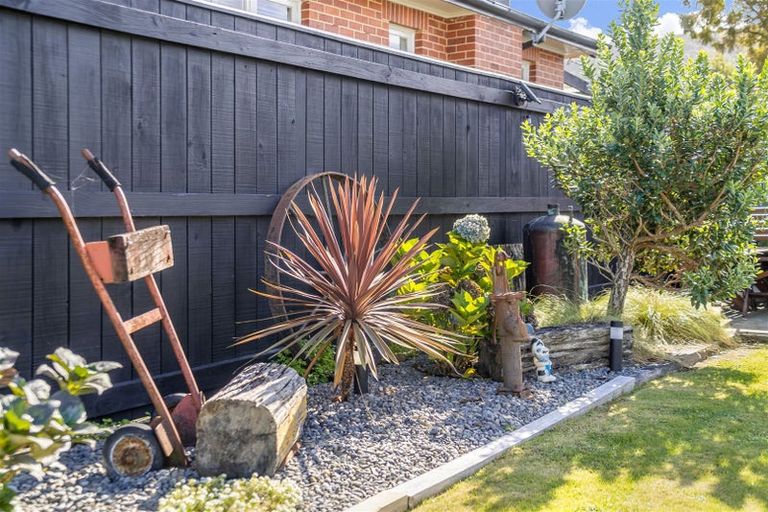 Photo of property in 6 Hudson Avenue, Ebdentown, Upper Hutt, 5018