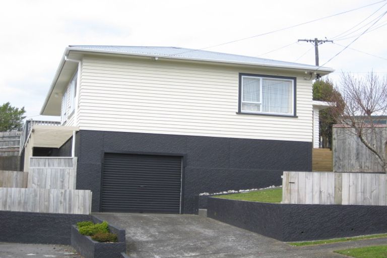 Photo of property in 7 Penrith Street, Westown, New Plymouth, 4310