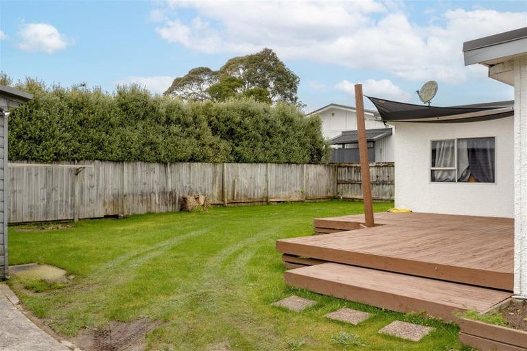 Photo of property in 5 Oak Avenue, Nawton, Hamilton, 3200