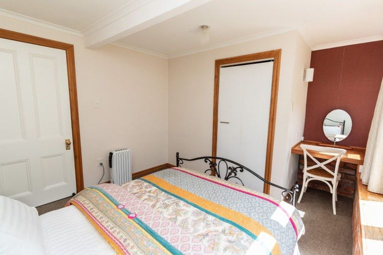 Photo of property in 117 Severn Street, Island Bay, Wellington, 6023