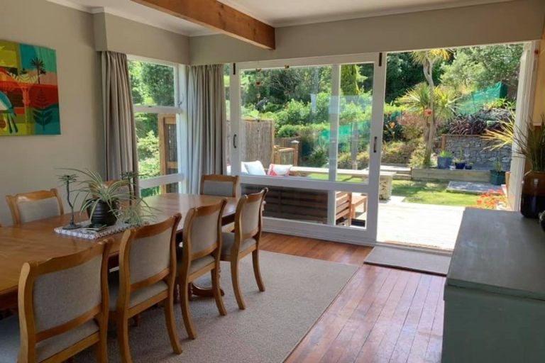 Photo of property in 39 Acheron Road, Paremata, Porirua, 5026