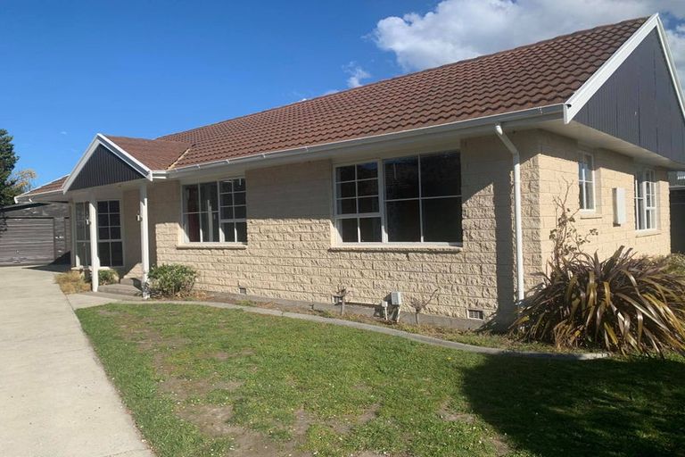 Photo of property in 75 Saint Heliers Crescent, Aranui, Christchurch, 8061