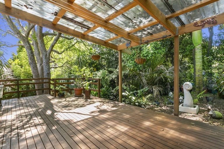 Photo of property in 11 Stanley Road, Glenfield, Auckland, 0629