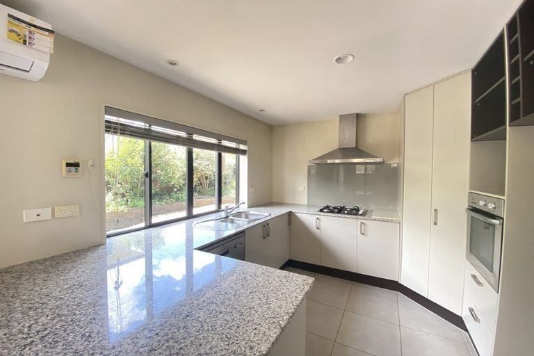 Photo of property in 60 Baverstock Road, Flat Bush, Auckland, 2016