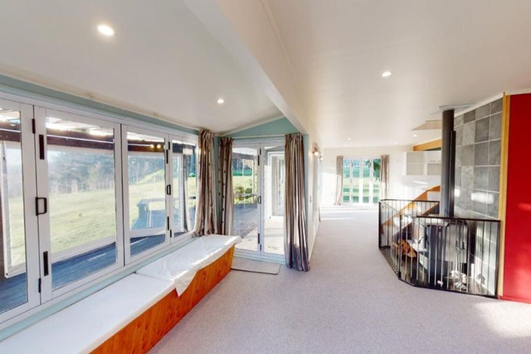 Photo of property in 354 Mingaroa Road, Halcombe, Feilding, 4779