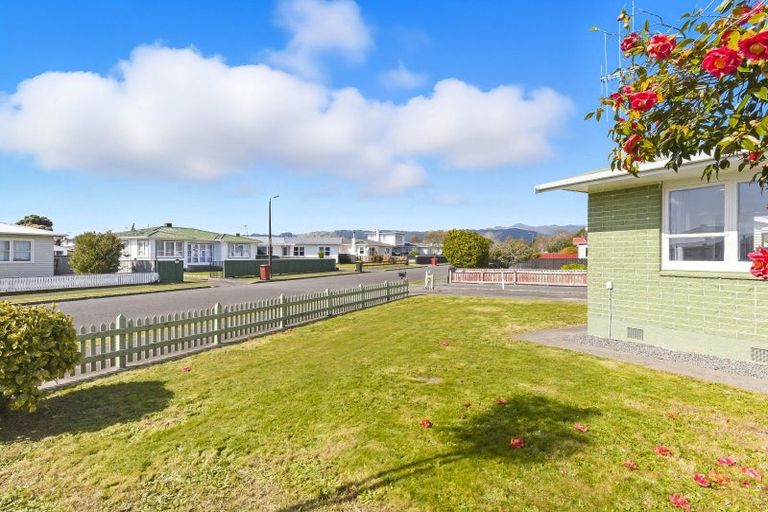 Photo of property in 4 Ross Street, Levin, 5510