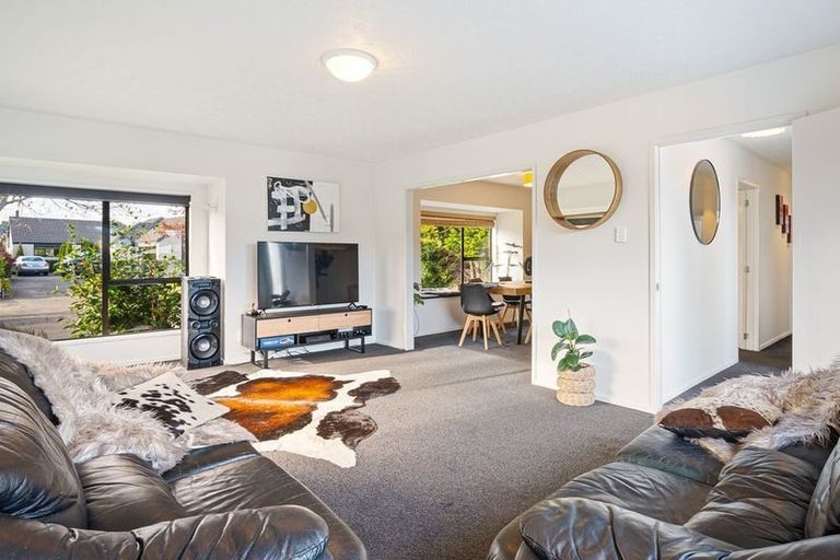 Photo of property in 45 Karnak Crescent, Russley, Christchurch, 8042