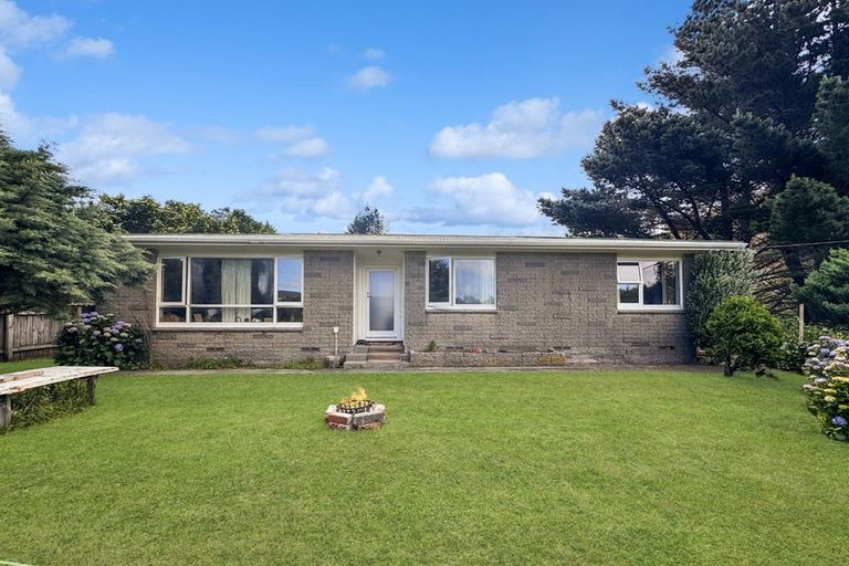 Photo of property in 21 Richmond Hill, Glenside, Wellington, 6037