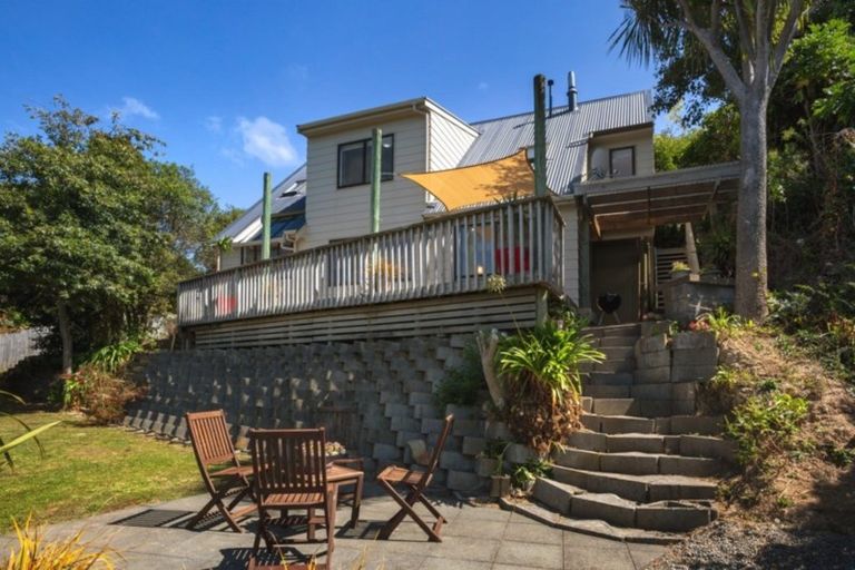 Photo of property in 40 Clipper Street, Titahi Bay, Porirua, 5022