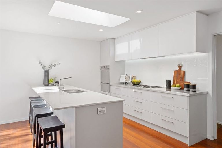 Photo of property in 16 Riverwood Boulevard, Redwood, Christchurch, 8051