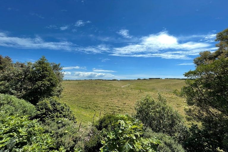 Photo of property in 2a Kaitake Place, Oakura, 4314