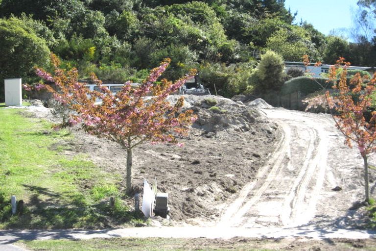 Photo of property in 32 Shera Street, Acacia Bay, Taupo, 3330