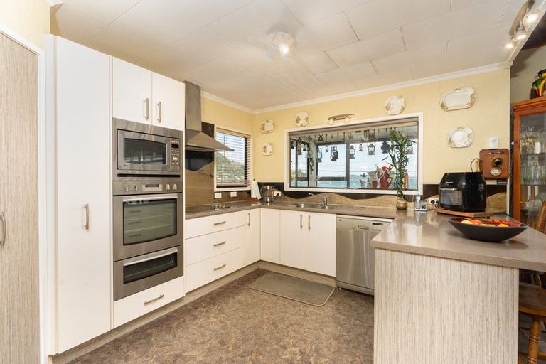 Photo of property in 2033 Whangarei Heads Road, Whangarei Heads, Whangarei, 0174