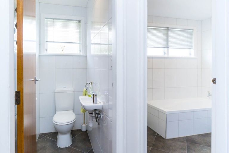 Photo of property in 27 Sunnyview Drive, Brown Owl, Upper Hutt, 5018