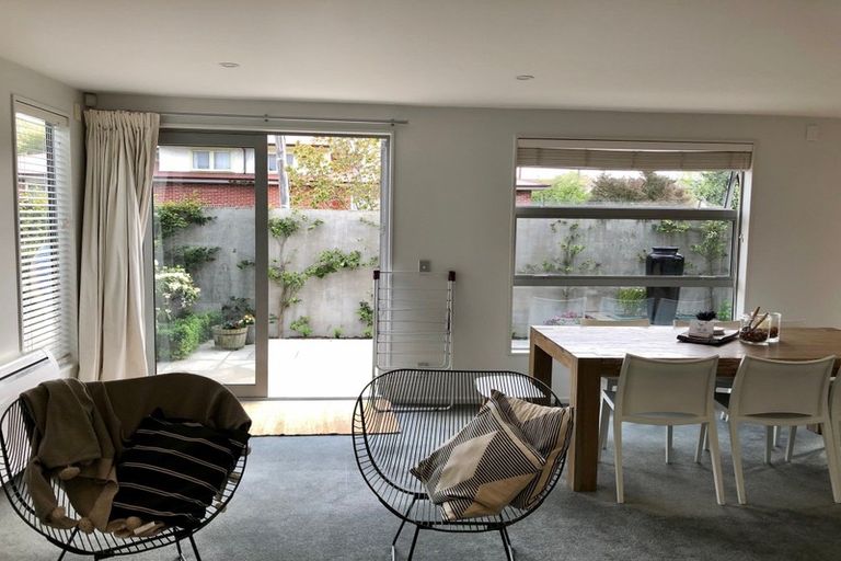 Photo of property in 63 Springfield Road, St Albans, Christchurch, 8014