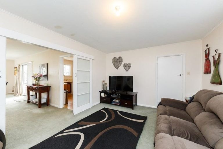 Photo of property in 14 Nairn Crescent, Awapuni, Palmerston North, 4412